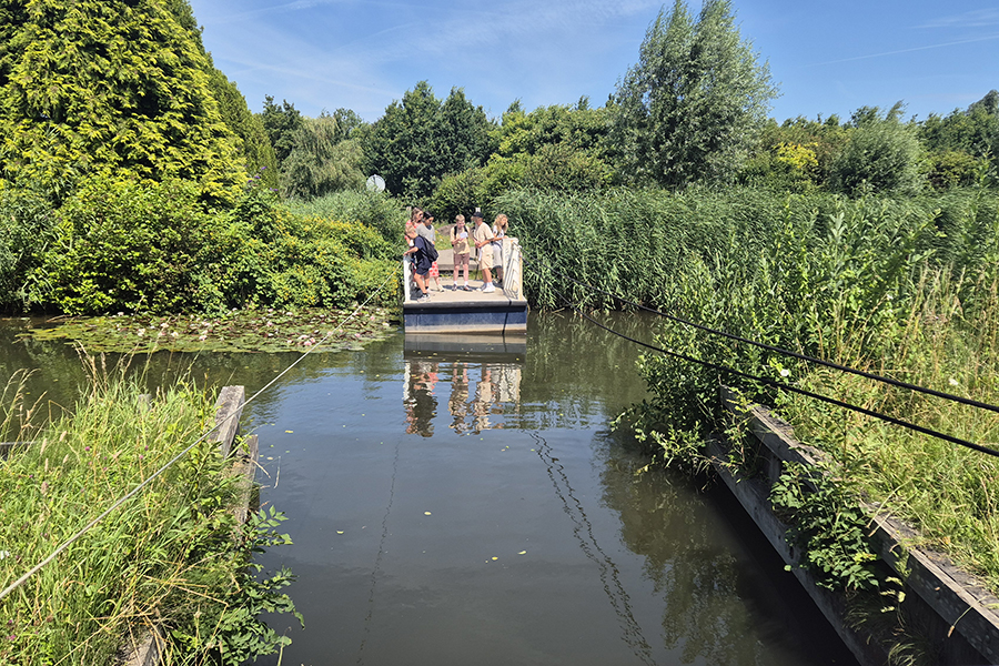 Leerlingen Limuscollege op excursie
